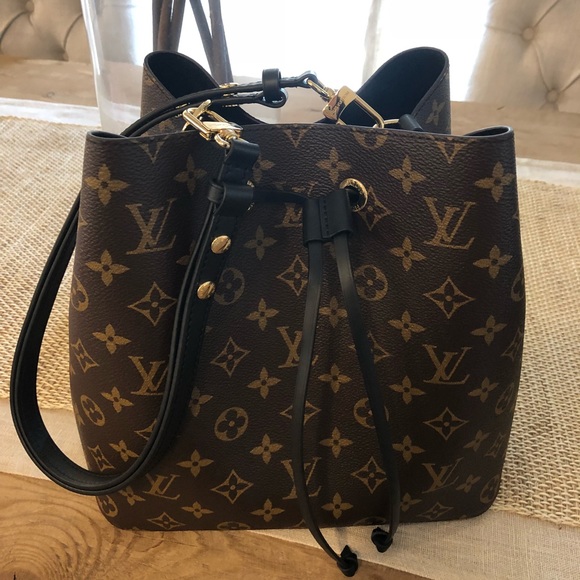 louis vuitton neonoe poudre
